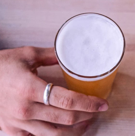 The Montane Meadow Body Bar is made from real beer—fresh and crisp like the very first sip. Not only is beer soap a great skin cleanser, it also provides a gorgeous lather that will make you feel clean and silky smooth.