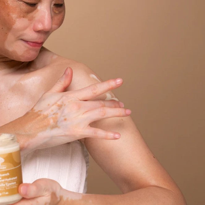 Apply this carefully crafted mix of antioxidants and fatty acids to promote smooth, naturally glowing skin. Hydrate, firm and protect your skin with this nutrient-rich, whipped body cream for a dewy complexion and non-greasy glow.