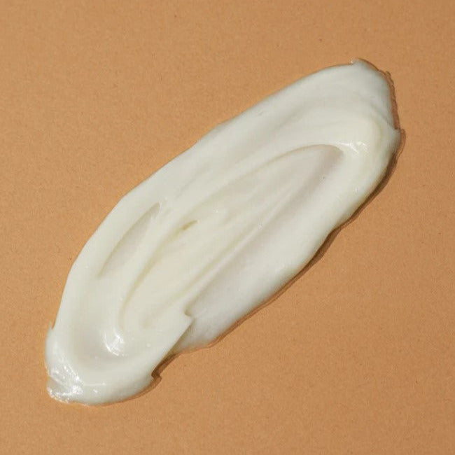 Hydrate, firm and protect your skin with this nutrient-rich, whipped body cream for a dewy complexion and non-greasy glow.