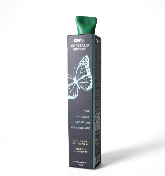 Daily Facial Moisturizer by from etee features  hyaluronic acid, Squalane and Euglena Gracilis (Algae derived beta glucan).