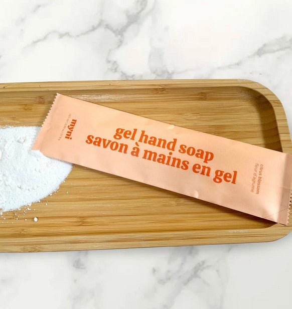 This powder to gel hand soap made in Canada by myni offers a citrus scent with the invigorating freshness of lemon, grapefruit, and orange blossoms. It makes up 475 ml of liquid hand soap when added to water.