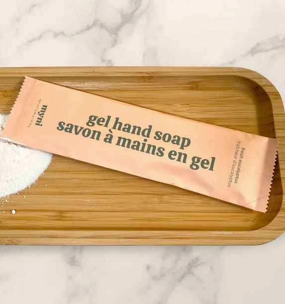 This powder to gel hand soap made in Canada by myni offers a sweet blend of fresh eucalyptus and mint and makes up 475 ml of liquid hand soap when added to water.