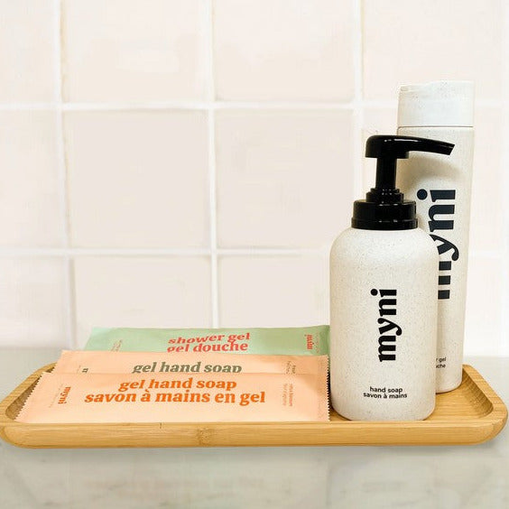 This Canadian made Soft Skin Set by Myni is the ultimate for those who want to gently wash their hands and body with safe ingredients, while respecting the environment. Say hello to clean and responsible living with this refillable powder to liquid hand soap and shower gel kit.