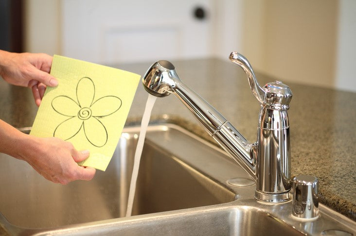 The Flower Print design comes in a four pack of random colors. Each Skoy Cloth is approximately 7"x7".