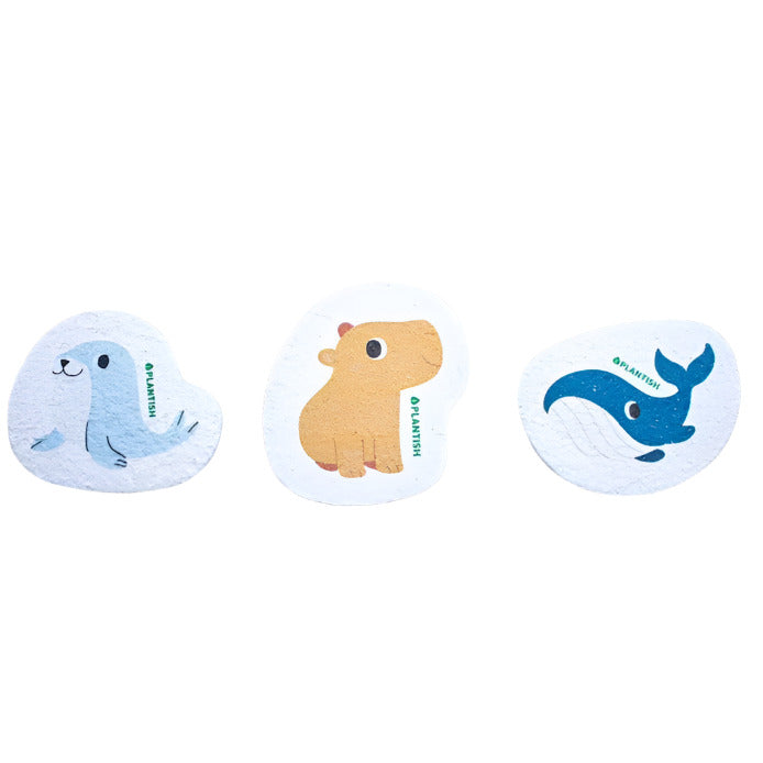 Made of 100% vegetable cellulose (wood pulp), these kid-friendly sponges feel and function like traditional sponges but are completely plant-based, plastic-free and compostable. This 3 pack of wild animal sponges featuring a hippo, whale and seal is a great zero waste alternative.