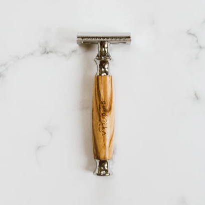 sustainable chrome safety razor with olive wood handle