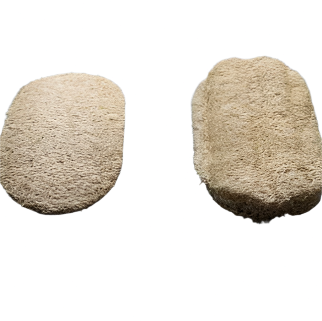 before and after of dry loofah sponge and loofah that expanded when wet