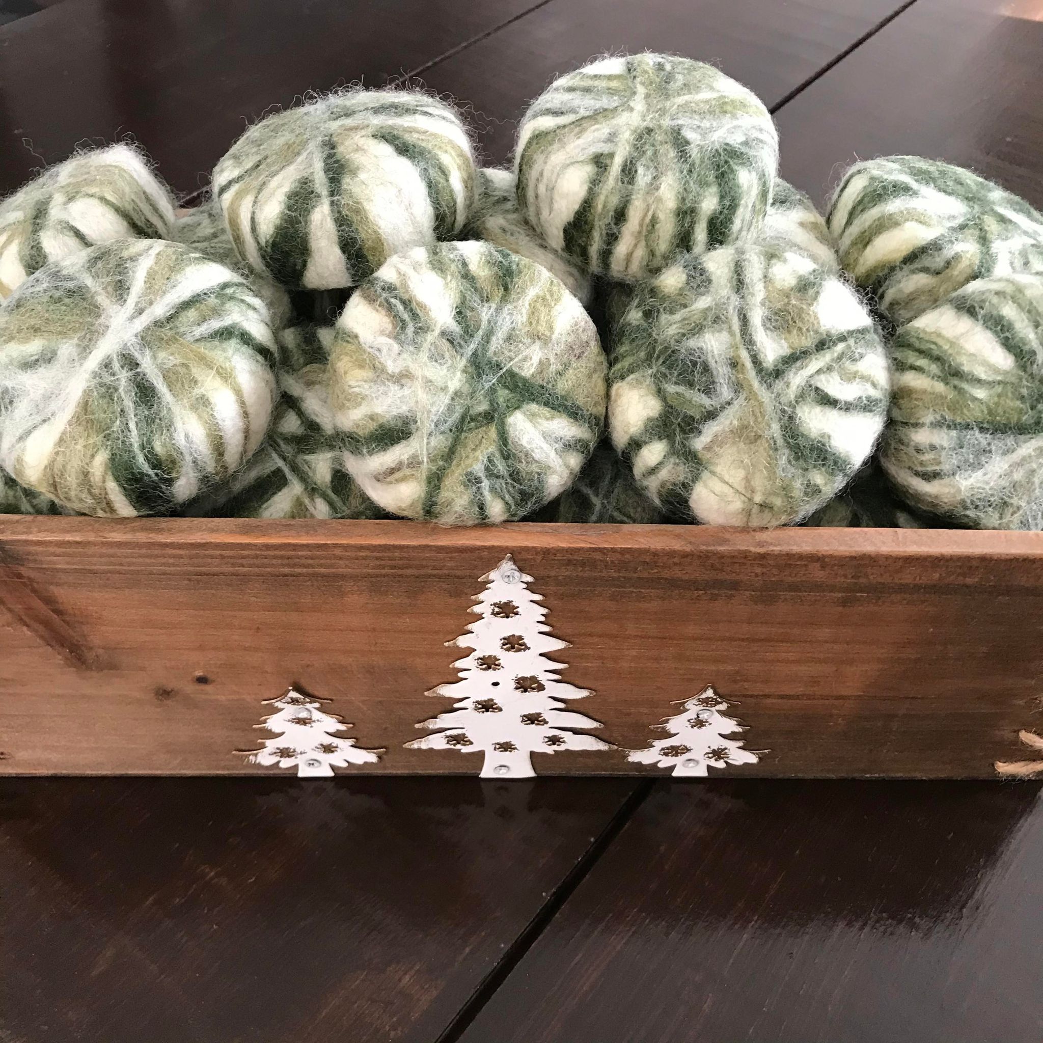 Canadian made Simply Natural Canada cedar sage essential oil round soaps hand felted in shades of green and white using 100 per cent wool