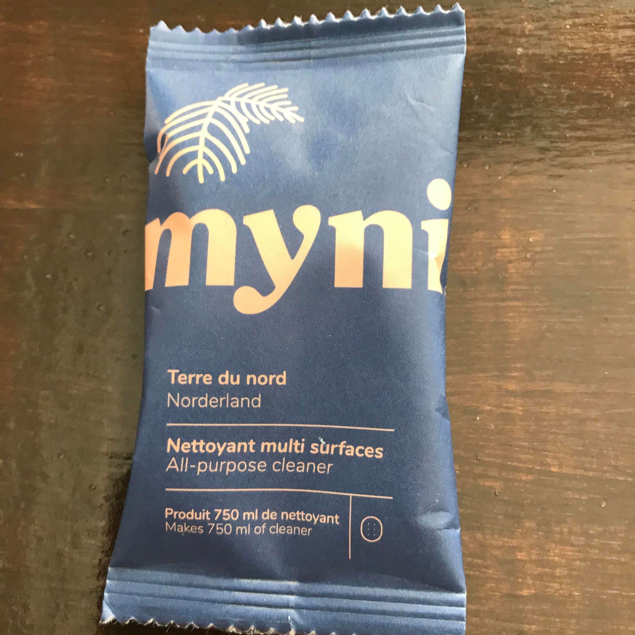 Nordeland black spruce scented all purpose cleaning tablet in compostable packaging made in canada by myni