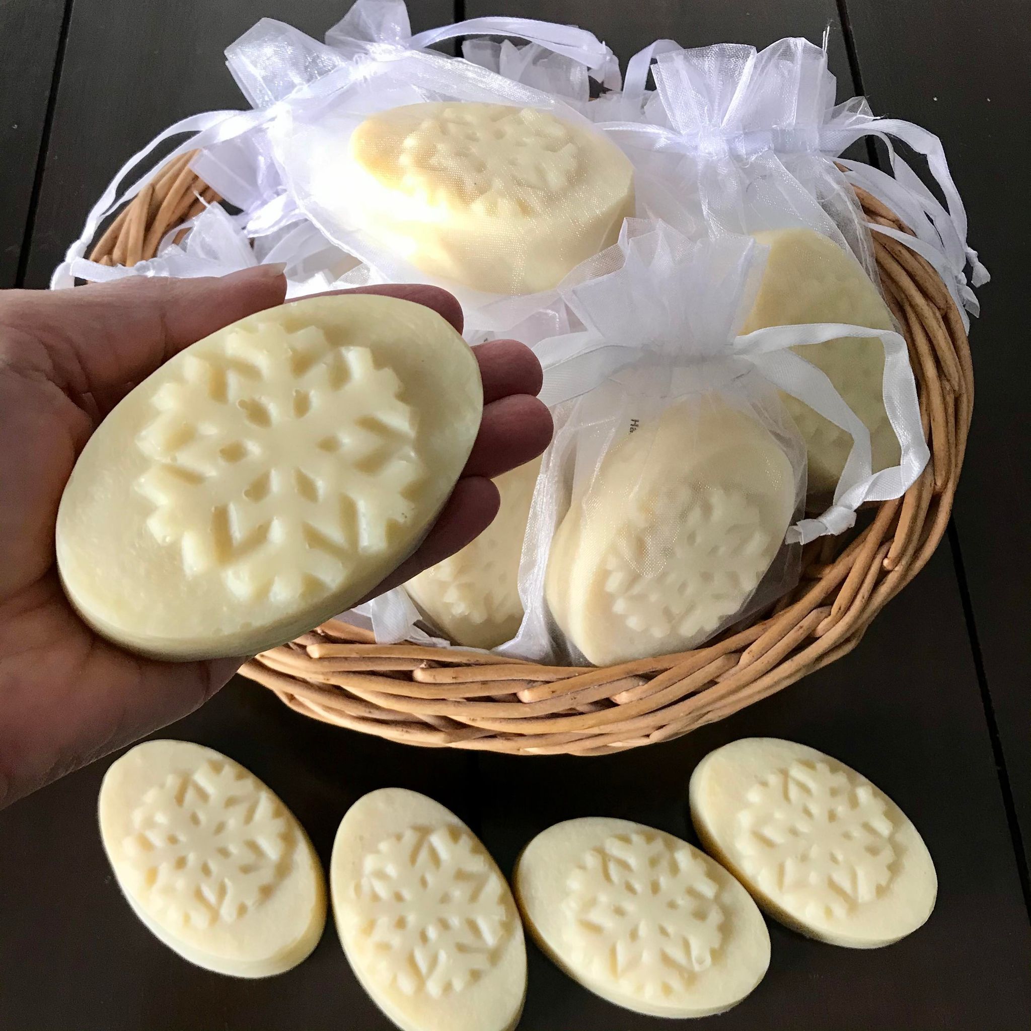 naturral vegan essential oil snowflake soap handcrafted in canada by simply natural canada available in white organza bags or unpackaged