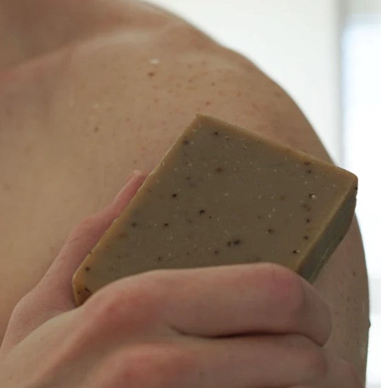 The Earthly Almond Body Bar made in Canada is an exfoliating, sweet-smelling bar, loaded with fresh coffee and moisturizing oils like rice bran and shea butter to provide a superior cleanse for your body.