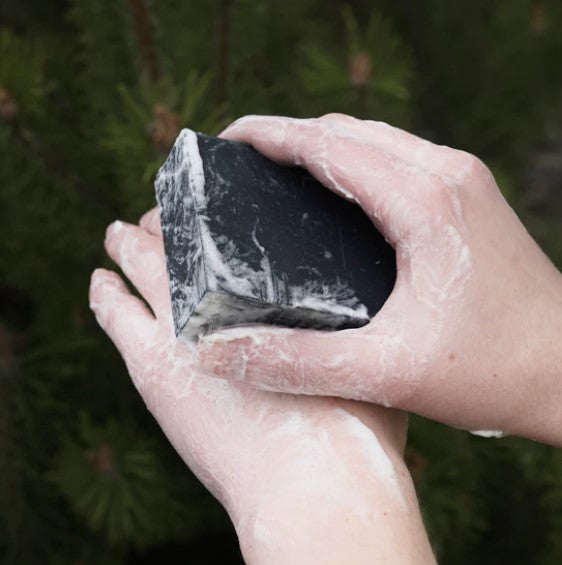 One of the Canadian brand's most popular soap bars, the Activated Charcoal Body Bar is loaded with soothing ingredients like rosemary and shea oils and supported by activated charcoal and clay. This lightly scented bar is amazing for pores and problem skin.