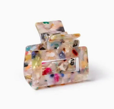 Everist Small Confetti Claw Clip made from recycled materials in a colorful confetti pattern – sustainable eco-friendly hair accessory