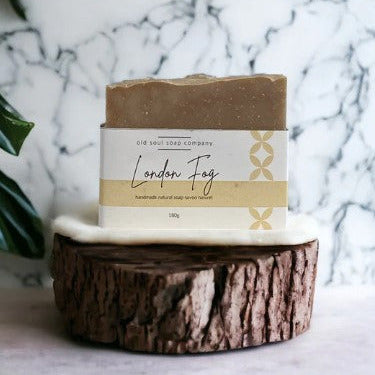 Introducing the London Fog Artisan Soap by the Old Soul Soap Company, a relaxing bar handcrafted in Canada. This vegan soap (180g) offers a beautiful blend of lavender, bergamot and vanilla. It is a lovely soap to soothe your soul.