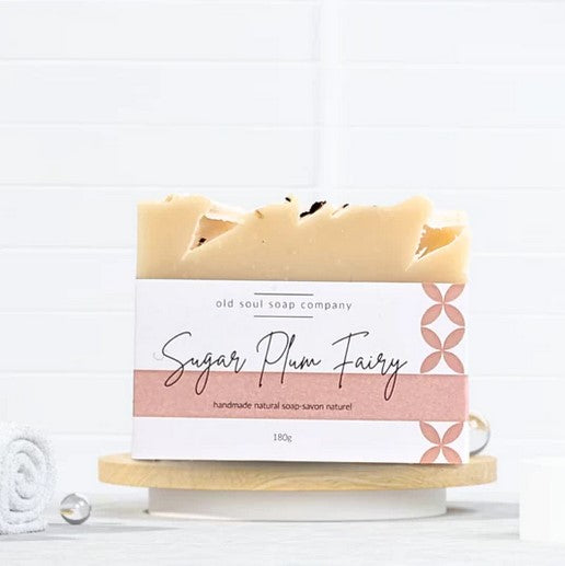 Made in Canada by the Old Soul Soap Company, this vegan soap (6.5 oz) features a blend of orange, peppermint and cinnamon essential oils.
