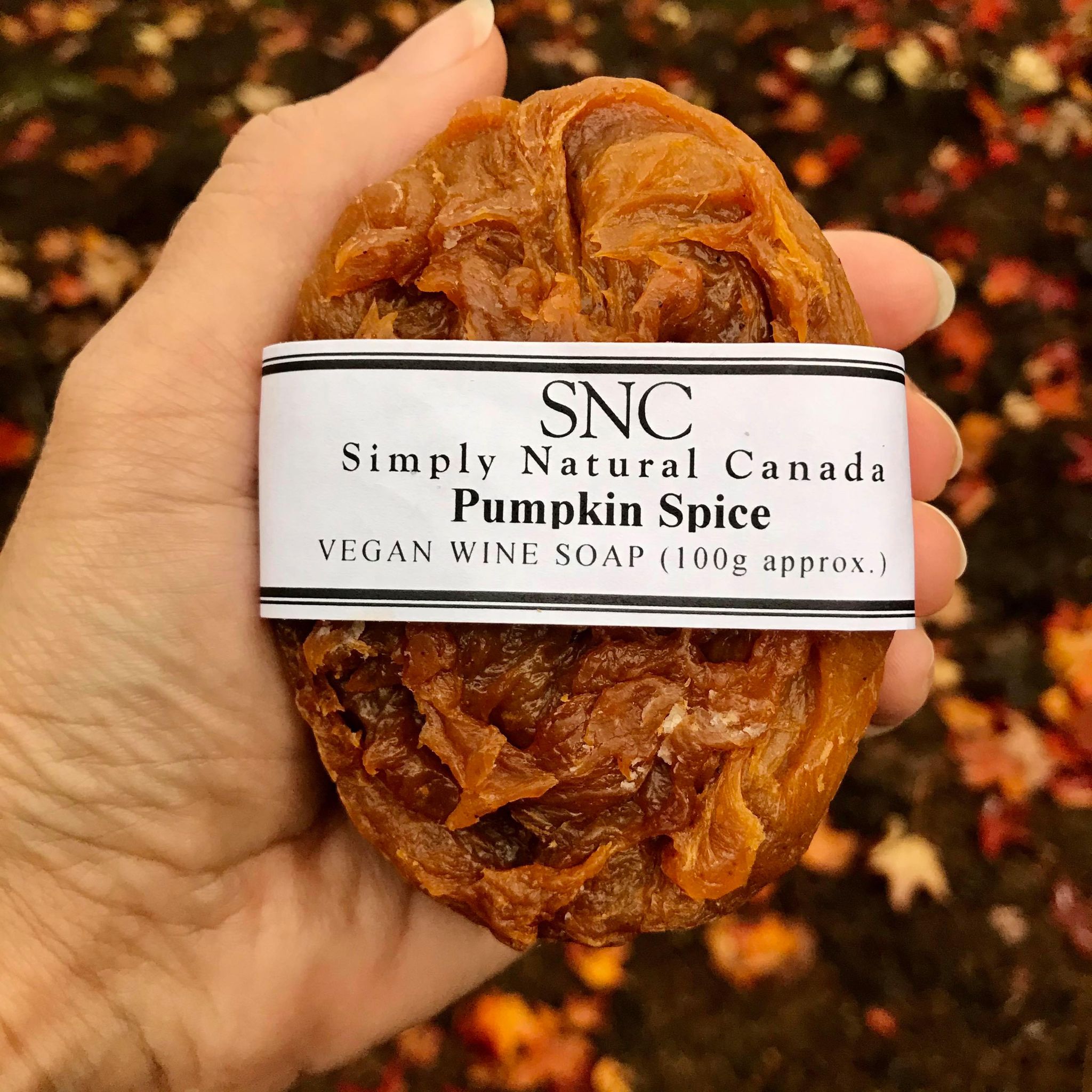 canadian made handcrafted oval pumpkin spice vegan wine soap made with ontario pumpkin wine