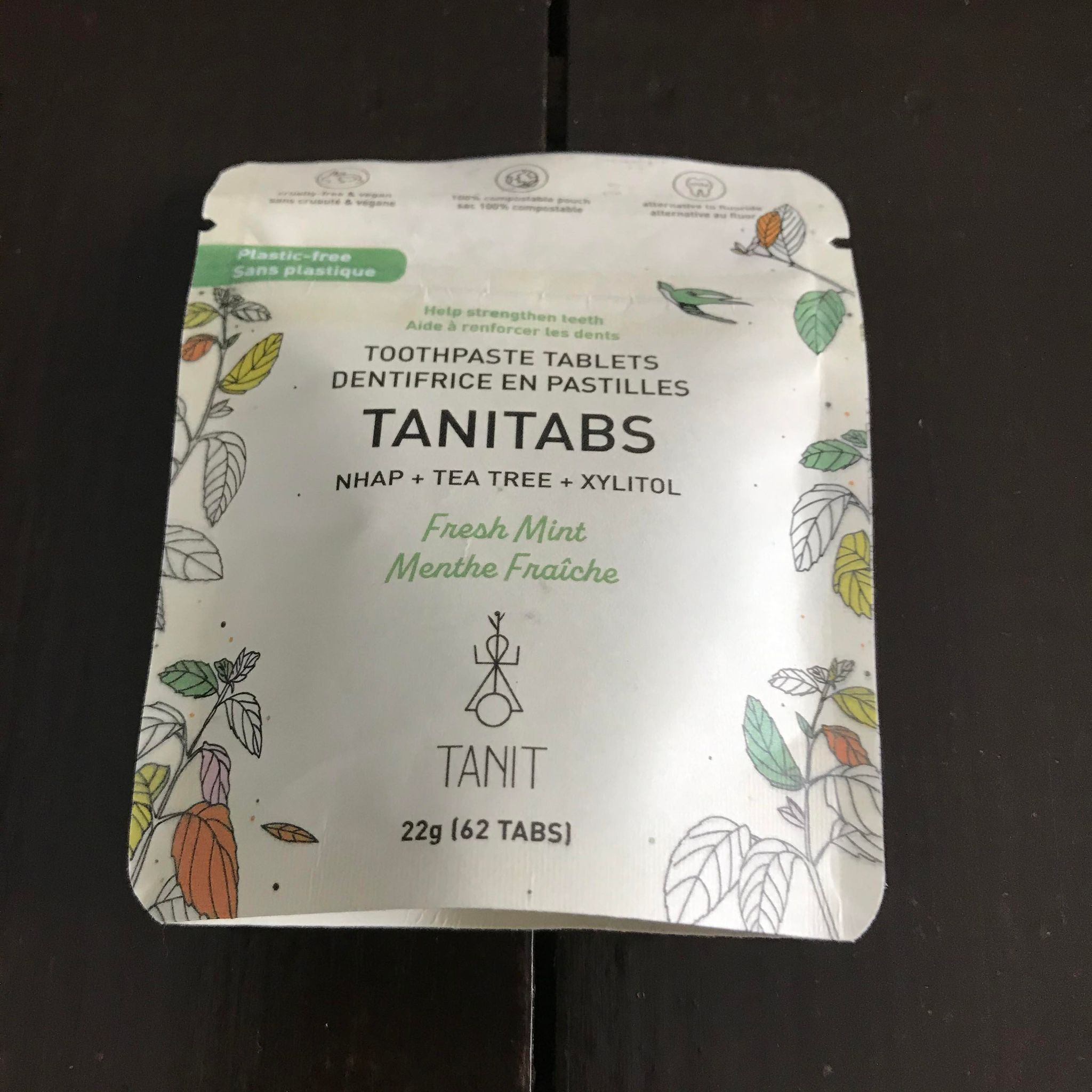 Canadian made fresh mint Tanitabs in a 22g (62 tabs)  compostable pouch