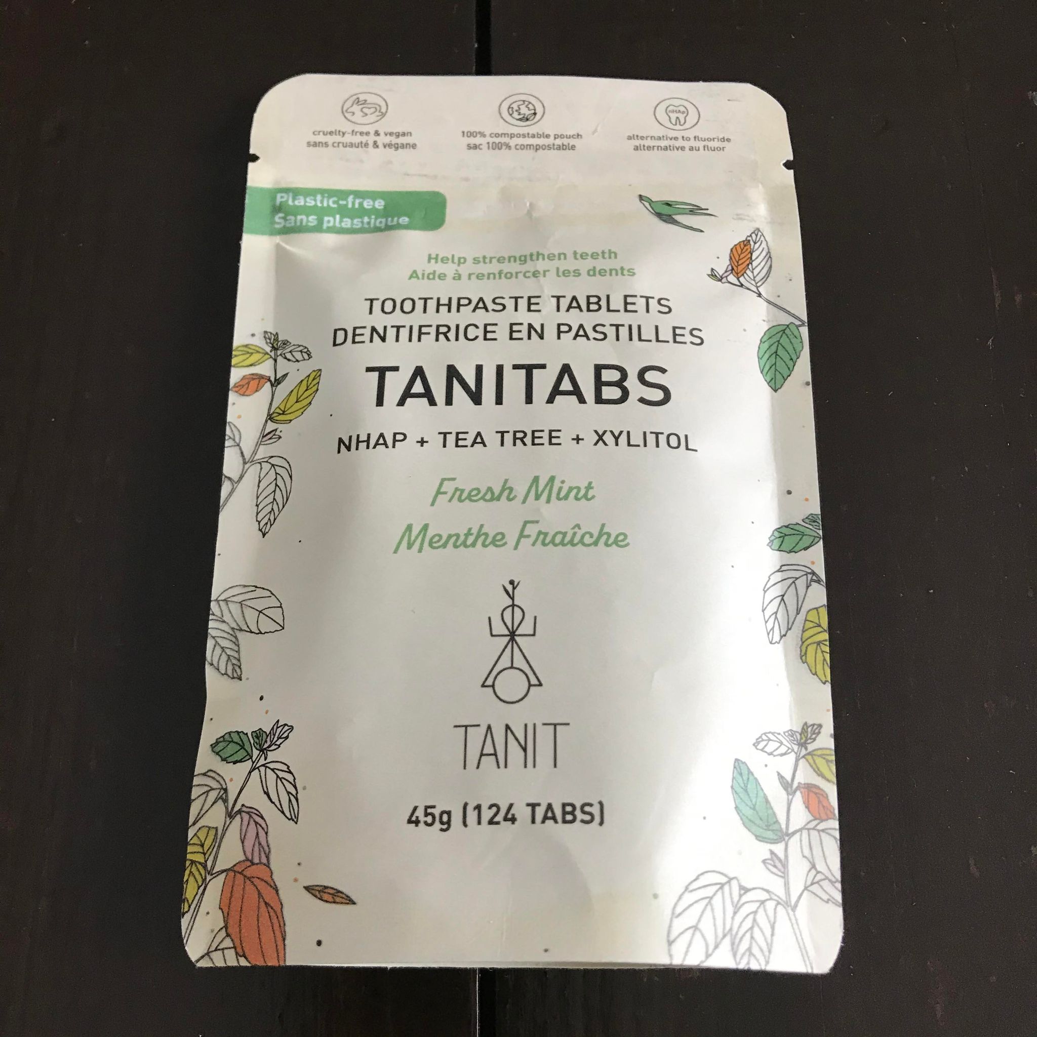 Canadian made fresh mint Tanitabs in a 45g (124 tabs)  compostable pouch