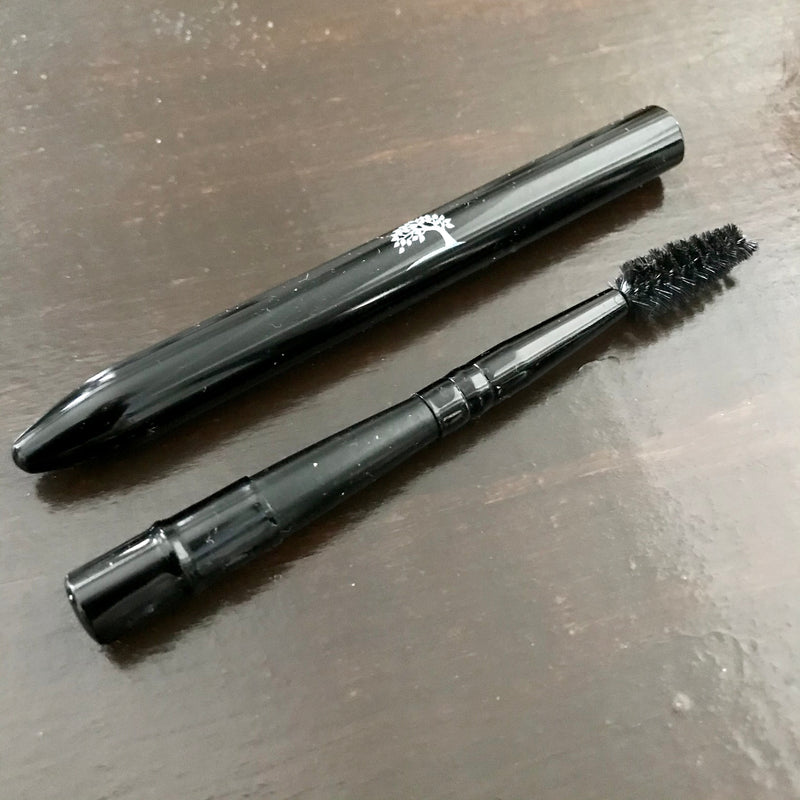 plastic free Birch Babe mascara wand