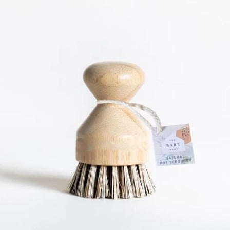 compostable bamboo and union fibre pot scrubber brush by the Canadian brand the bare home