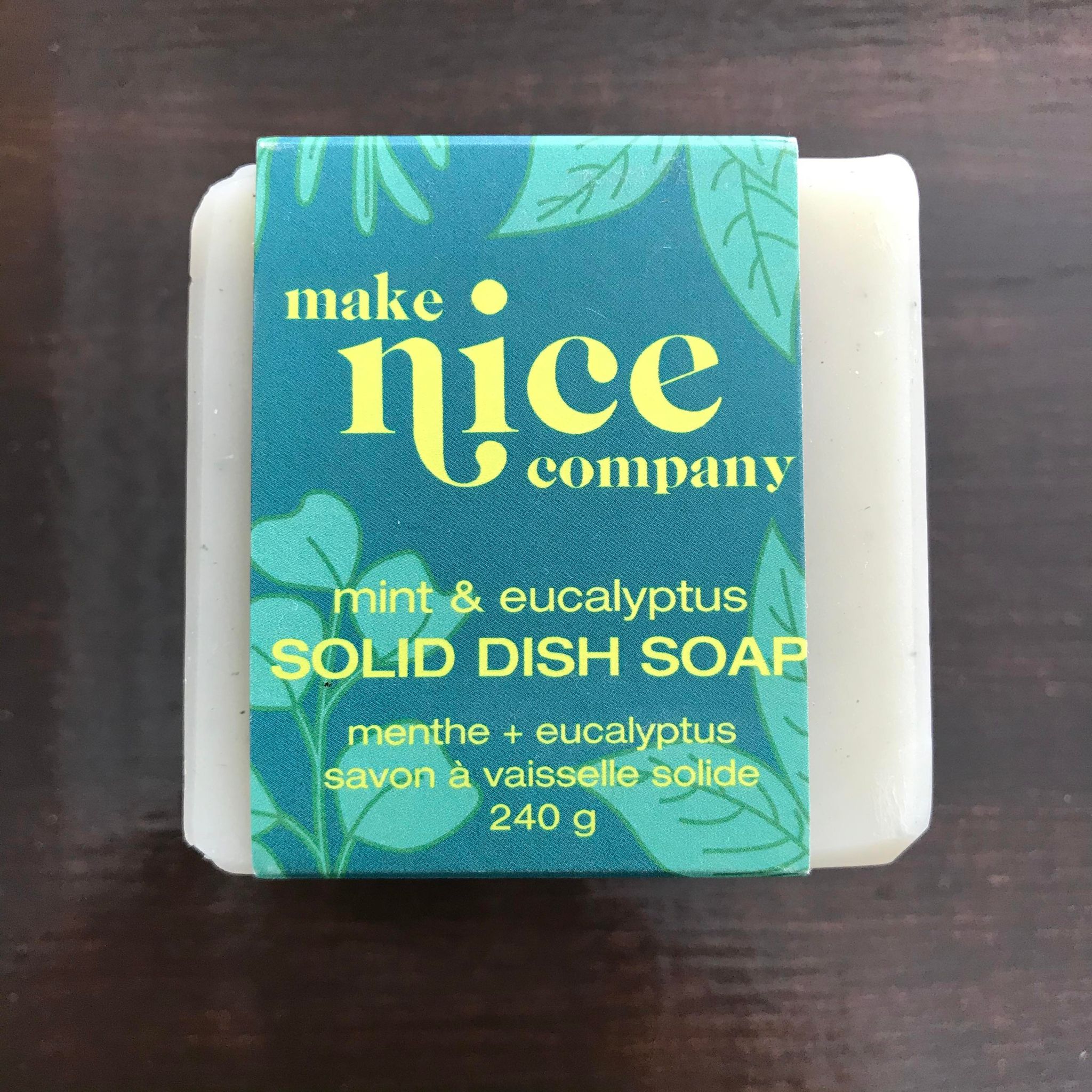 Mint and eucalyptus solid dish soap cube 240 g made in Canada by the Make Nice Company