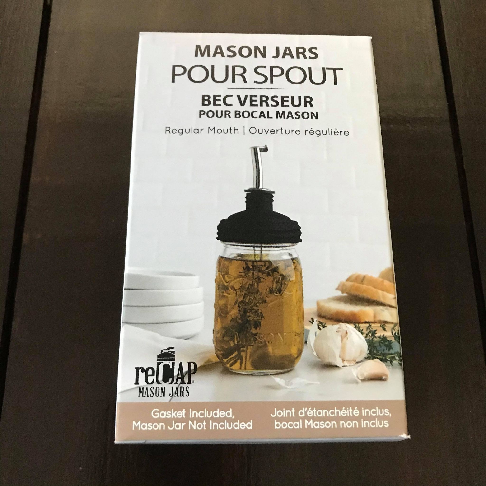 black reCap mason jare pour spout in a box